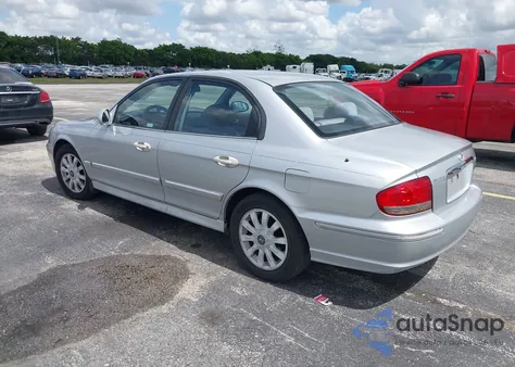 2004 Hyundai Sonata Gls/Lx z USA, uszkodzony, nr VIN KMHWF35H04A993889